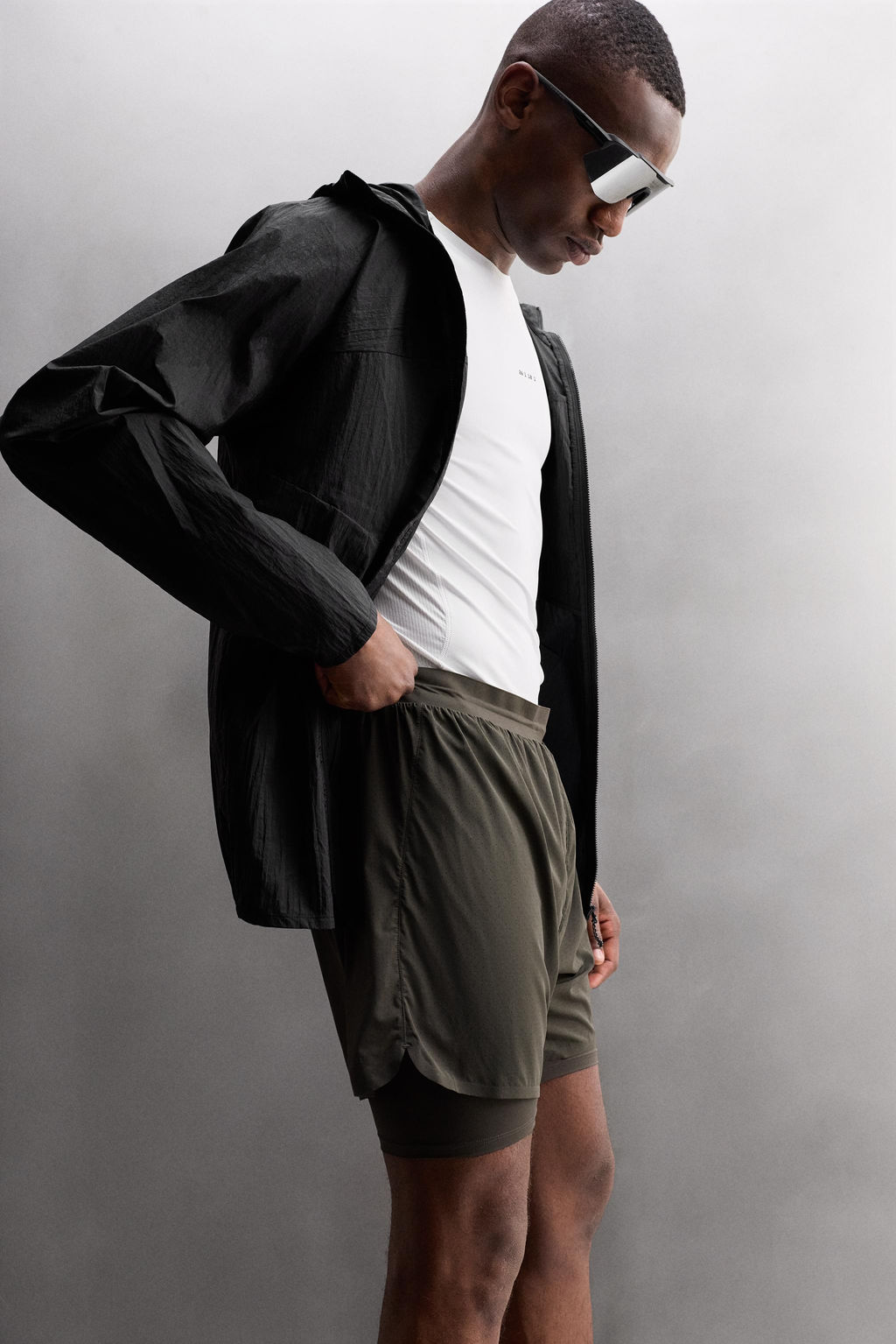 2-IN-1 PERFORATED SHORTS