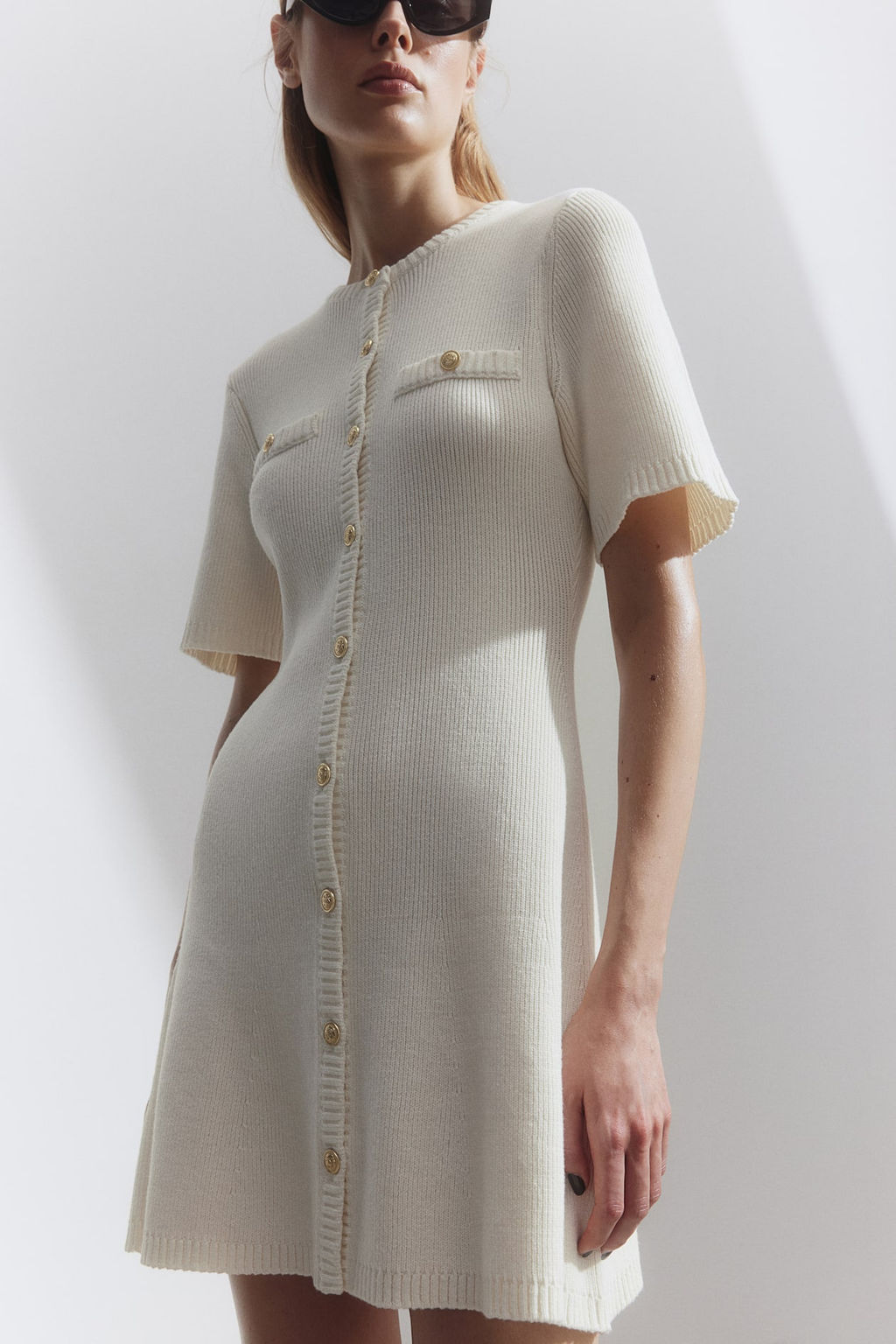 Vestido en punto de canale con botonadura frontal - H&m фото 2