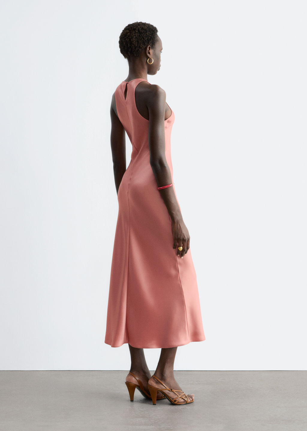 Vestido midi de sat?n sin mangas - H&m фото 6