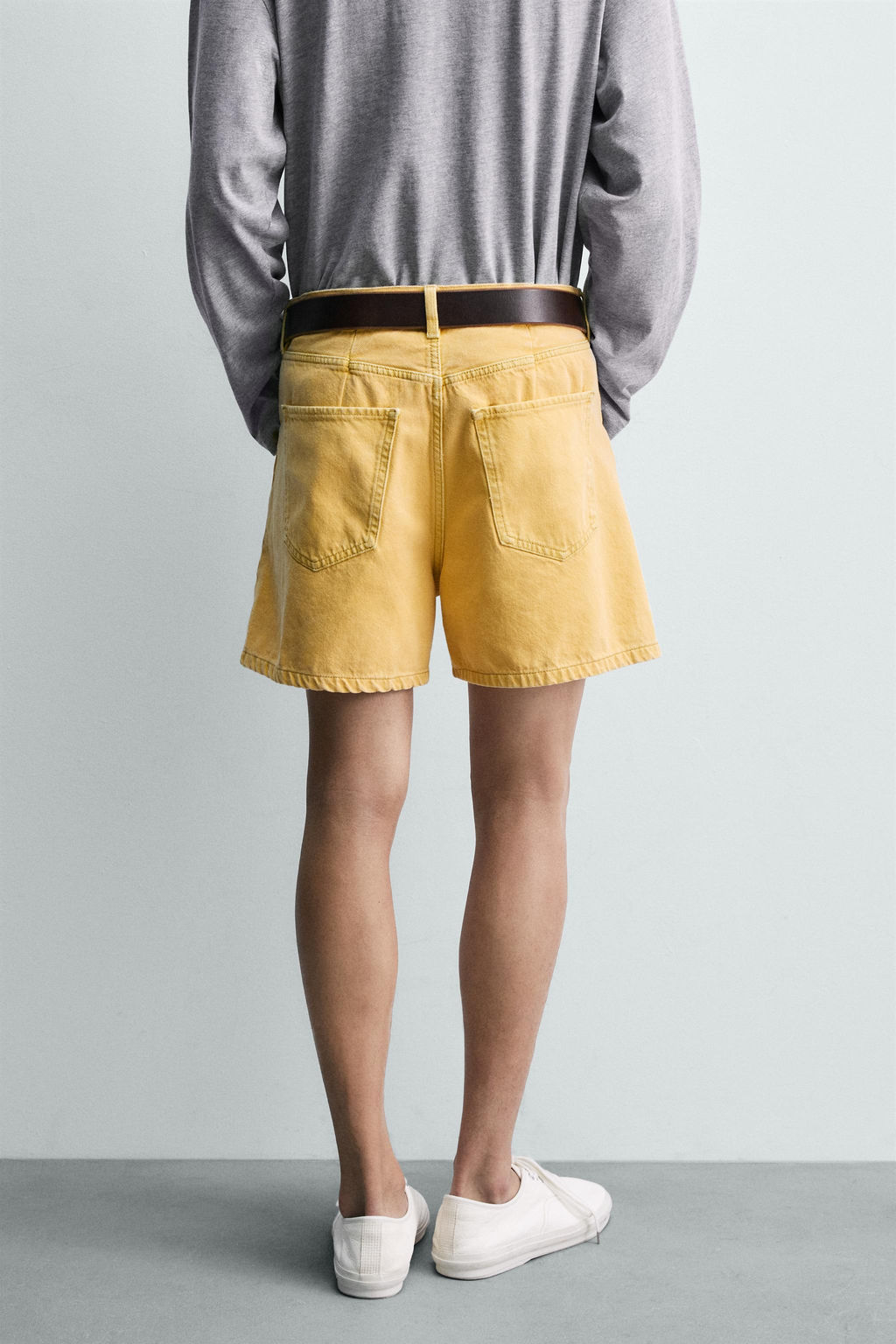 BERMUDA DENIM RELAXED FIT COLOR / Amarillo - Zara фото 3