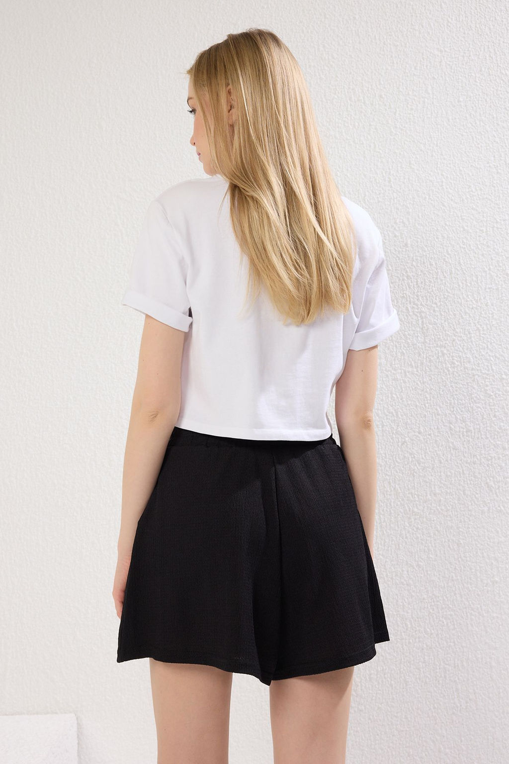 Siyah-Vizon Burumcuk Relaxed/Rahat Kal?p K?sa Esnek Orme Sort & Bermuda TWOSS25SR00087