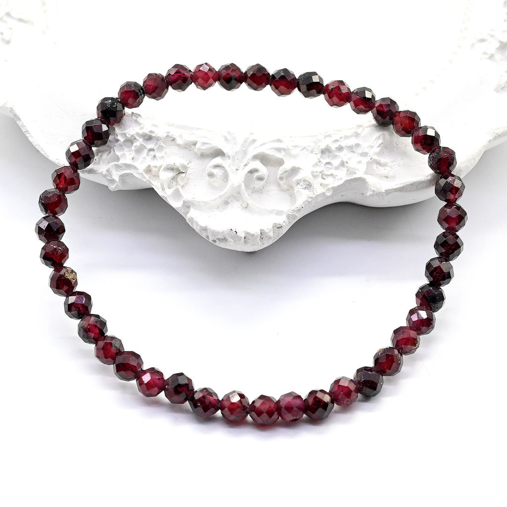 Браслет на резинке шарик гр.4мм из аметиста, 17см - Радуга камня фото 3