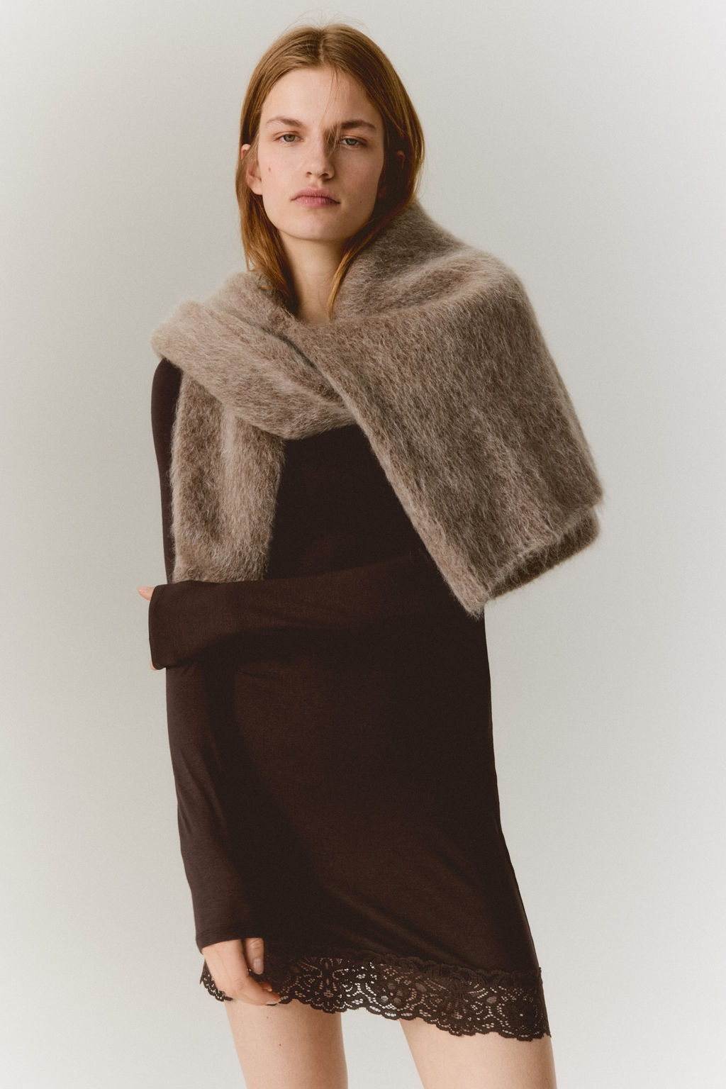 Vestido de punto con ribete de encaje - H&m фото 3
