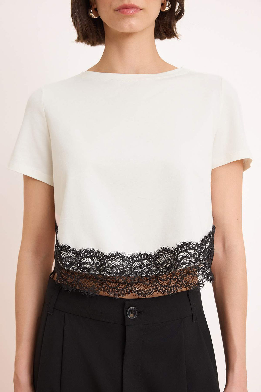 Ekru Relaxed Crop Dantel Detayl? Orme T-Shirt TWOSS26TS00224 - Trendyolmilla фото 3