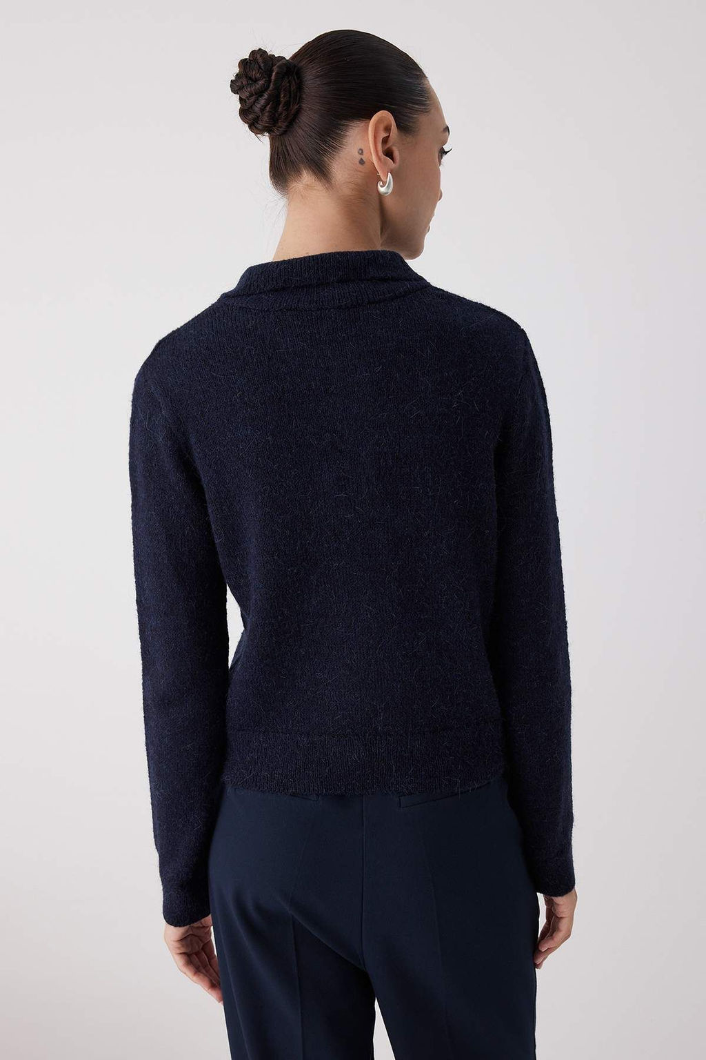 Wardrobe Essentials Lacivert Alpaka Yunu Kar?s?ml? Premium/Ozel Iplik Triko Kazak | TWOAW26KZ00002