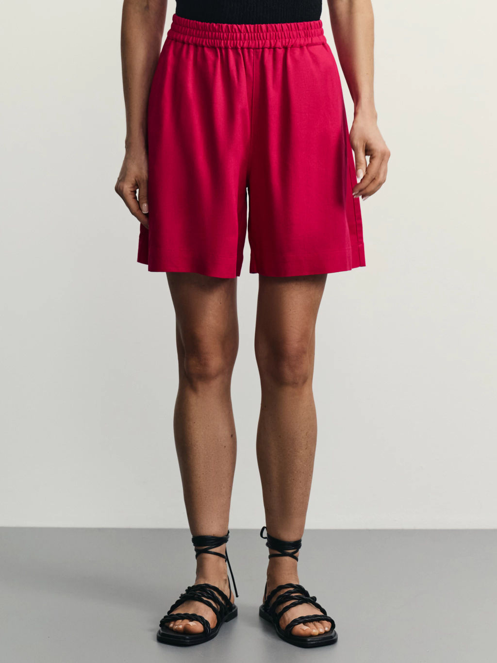 Льняные шорты свободного кроя / Zarina фото 2