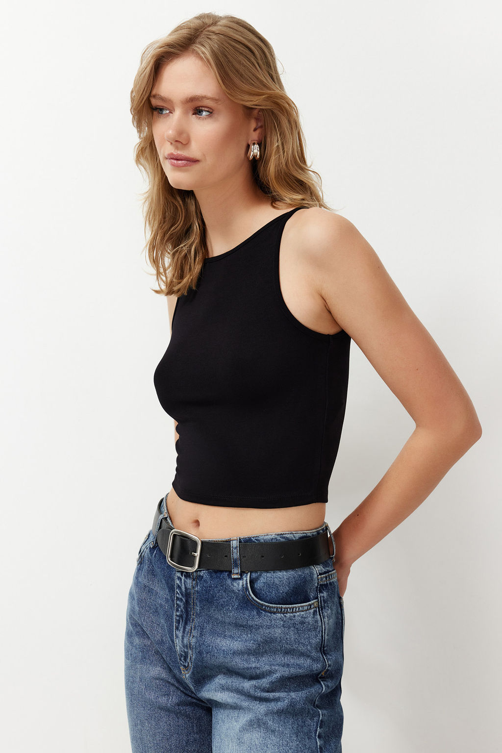 Siyah Ask?l? Fitted/Vucuda Oturan Esnek Orme Bluz TWOSS24BZ00535