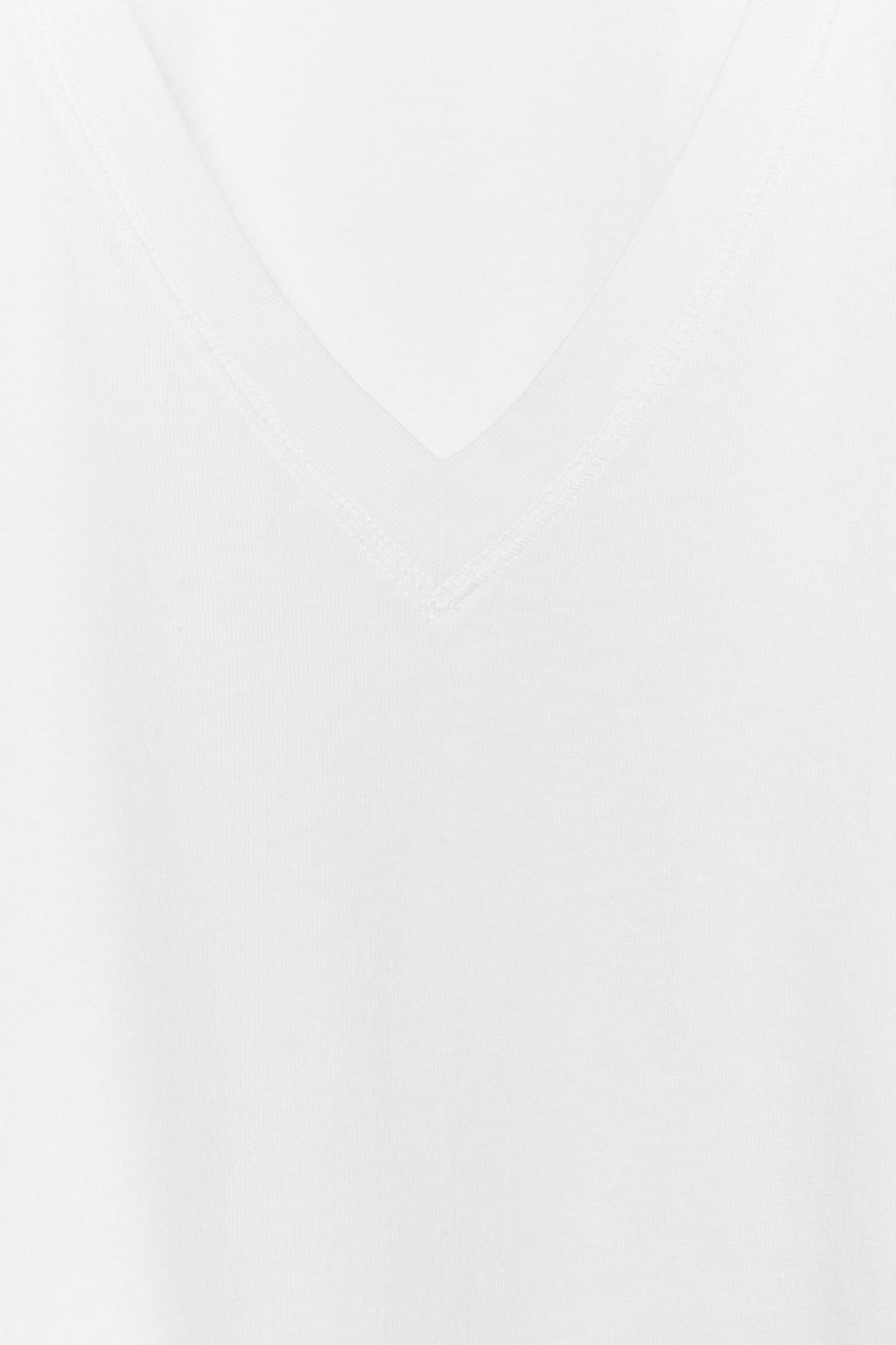 CAMISETA ESCOTE PICO ALGOD?N / Blanco - Zara фото 8