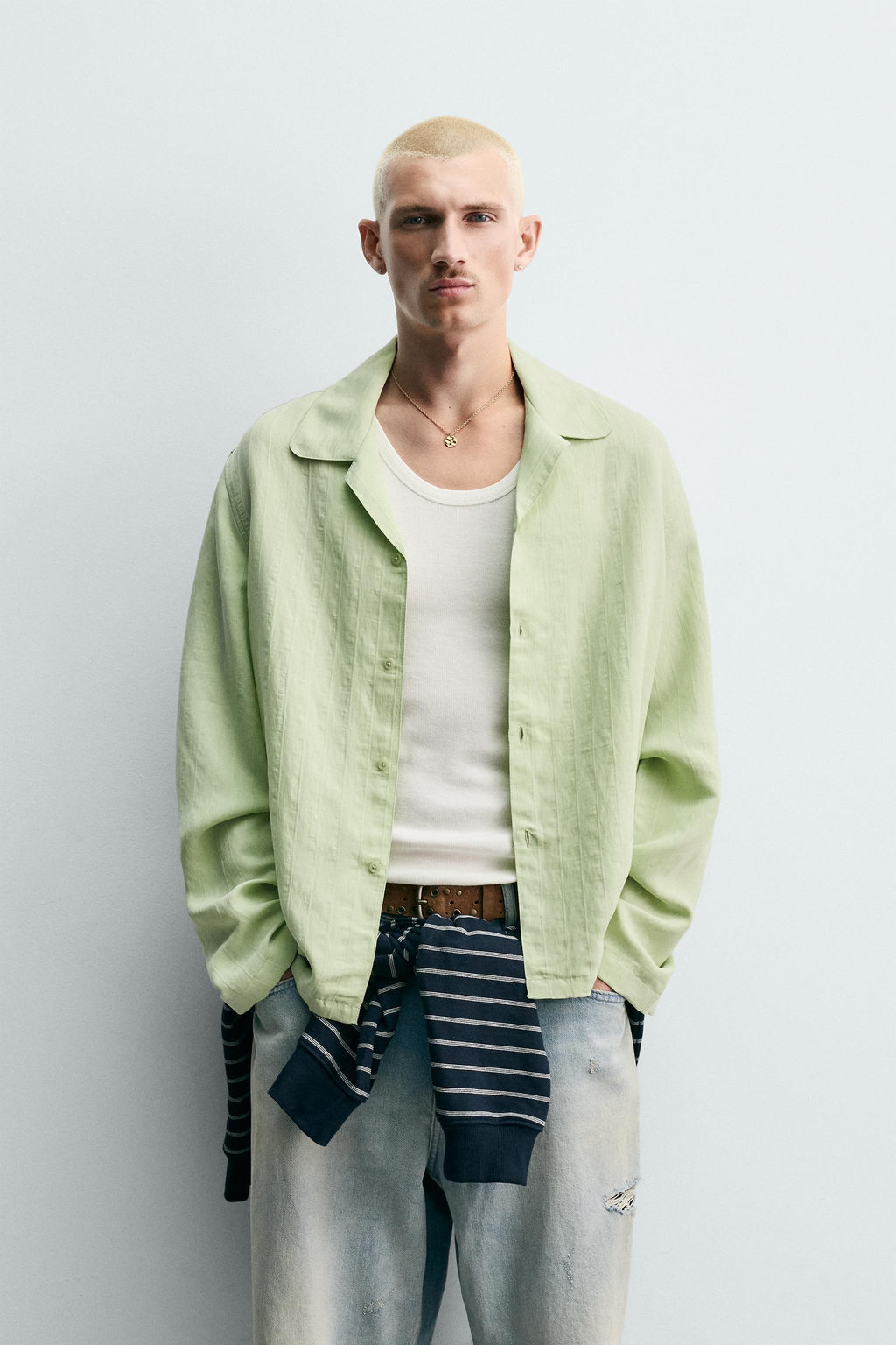 CAMISA FLUIDA RELAXED FIT EFECTO IRREGULAR / verde lavado - Zara фото 2