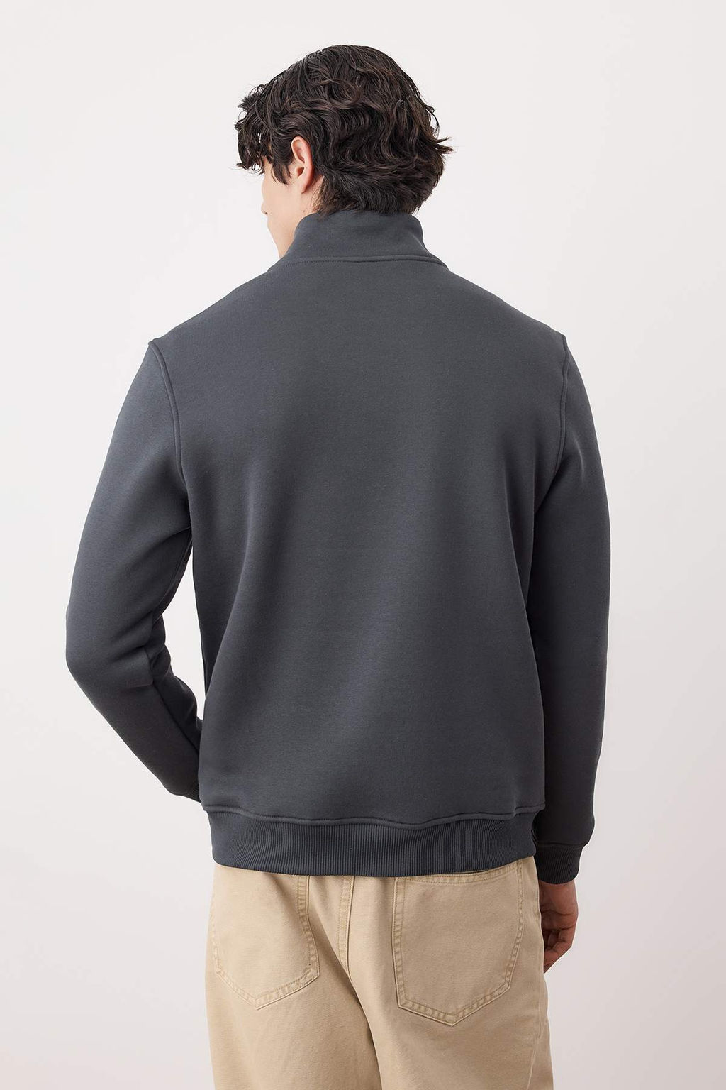 Antrasit Regular/Normal Kesim Dik Yaka Fermuarl? Pamuklu Geyik Nak?s Sweatshirt TMNAW24SW00041