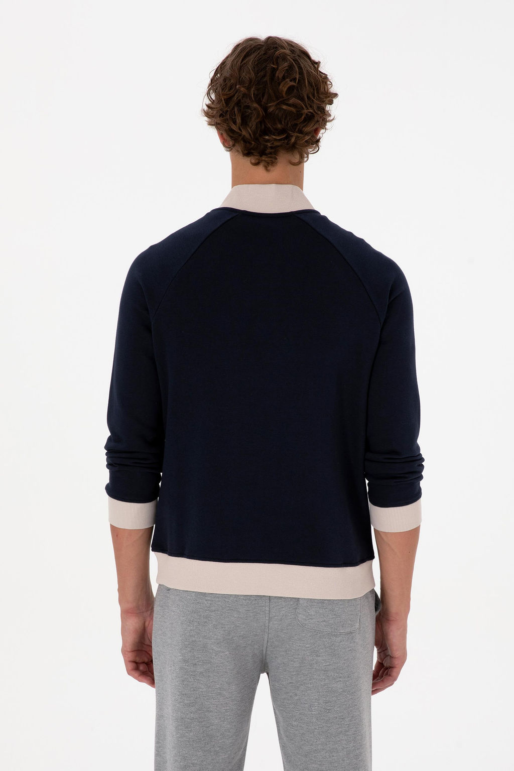 Erkek Lacivert Sweatshirt Sepette S_rpriz _ndirim