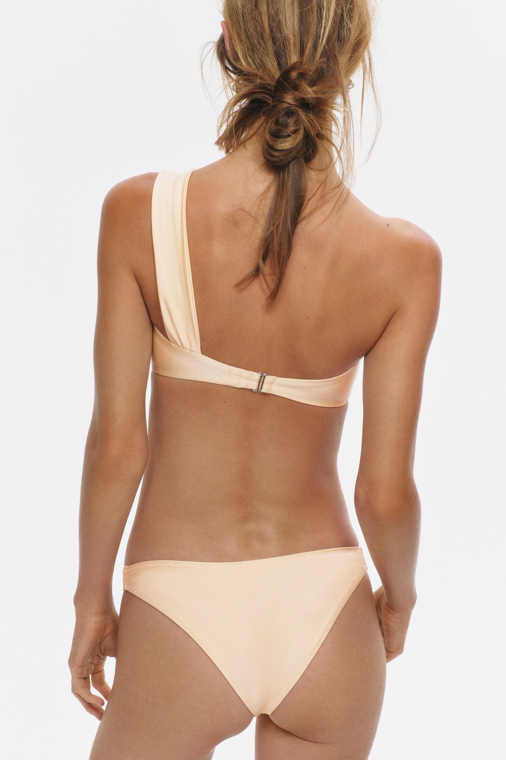 Top de bikini de un hombro con relleno - H&m фото 5