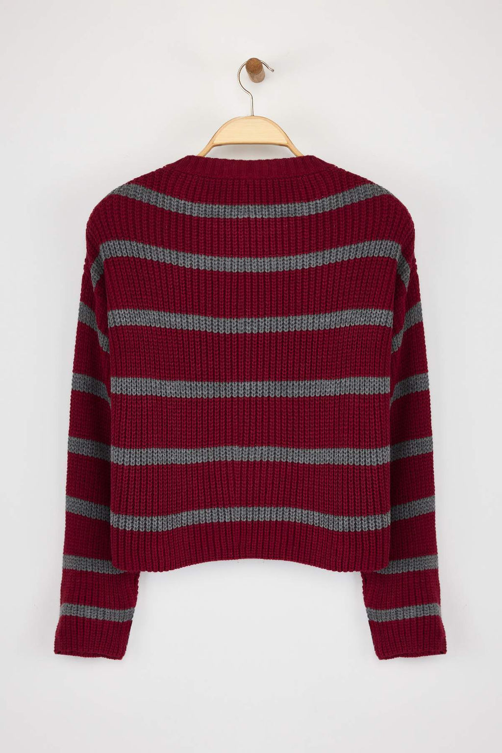 Bordo Crop Basic Genis Kal?p Cizgili Triko Kazak TWOAW23KZ00390