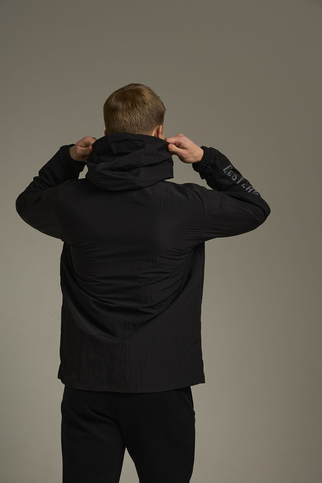 Ветровка Черный - Anta фото 3