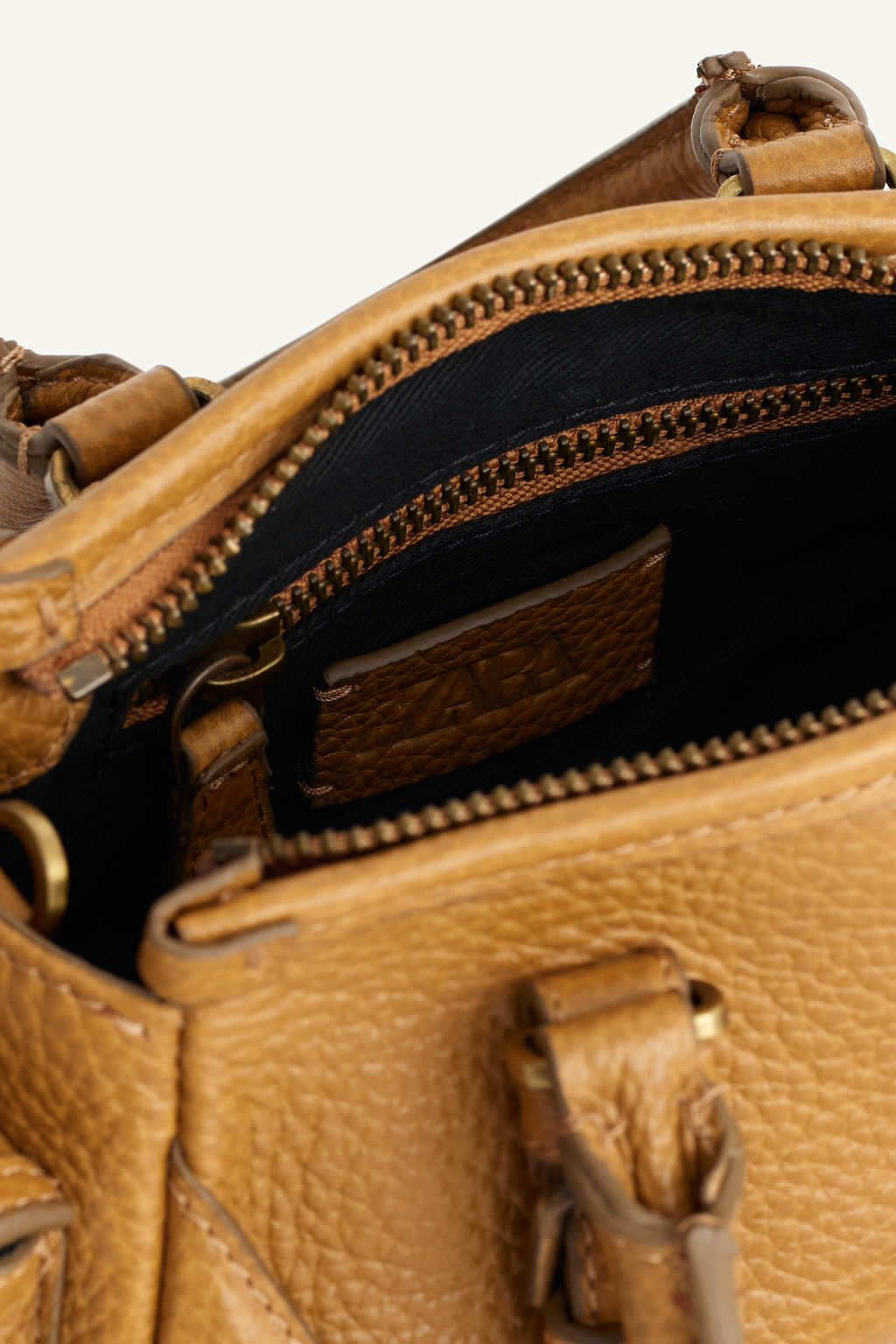 MINI LEATHER BOWLING LIMITED EDITION BAG - Zara фото 5