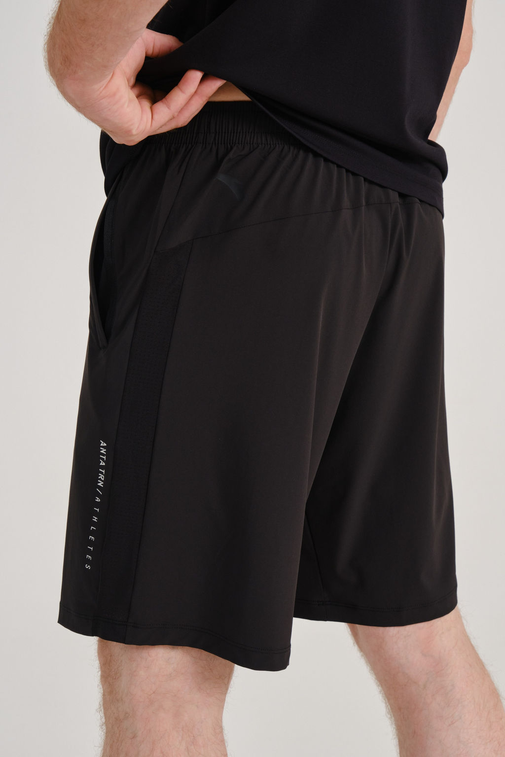 Шорты текстильные Черный