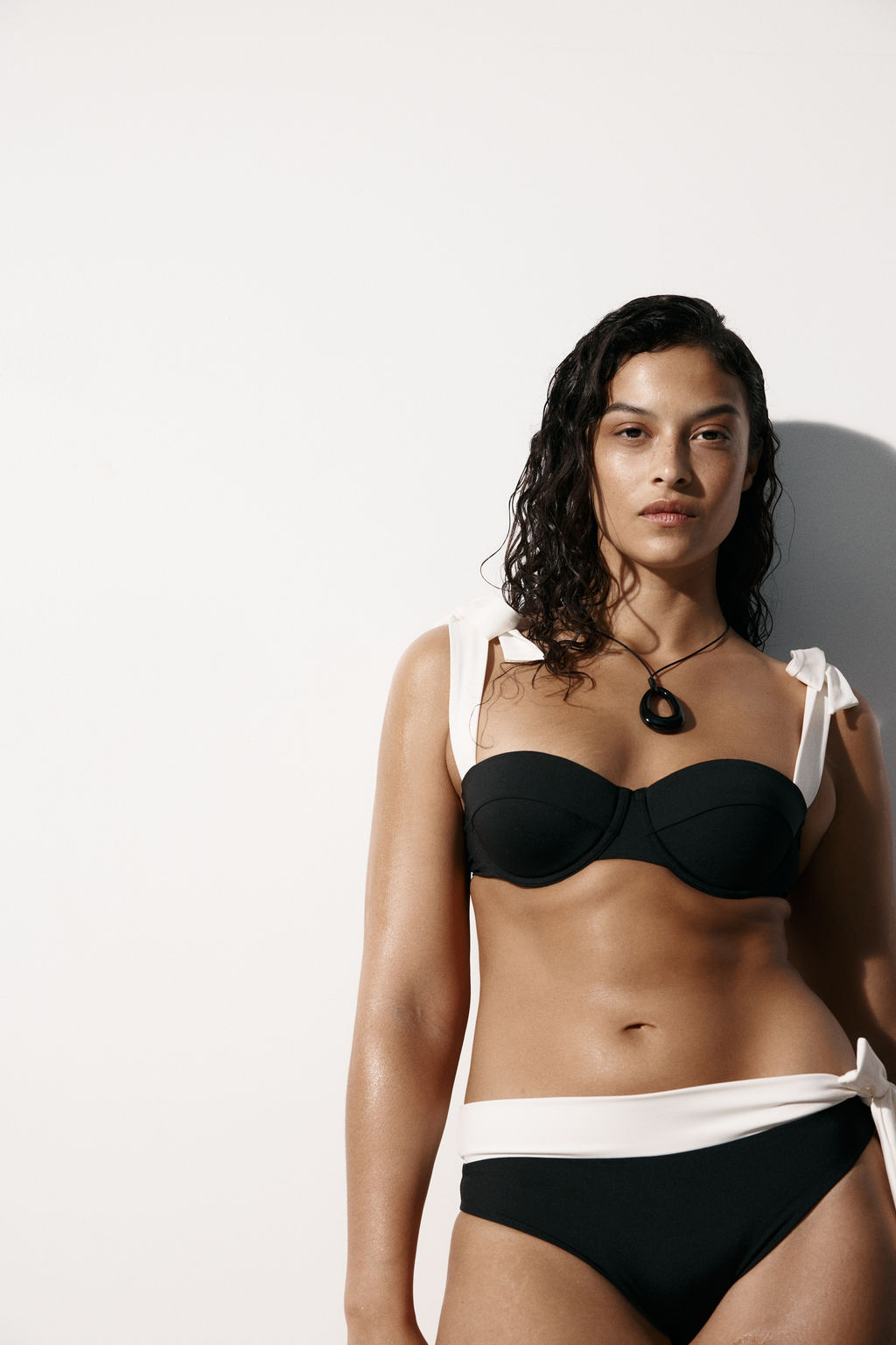Top de bikini balconette - H&m фото 2