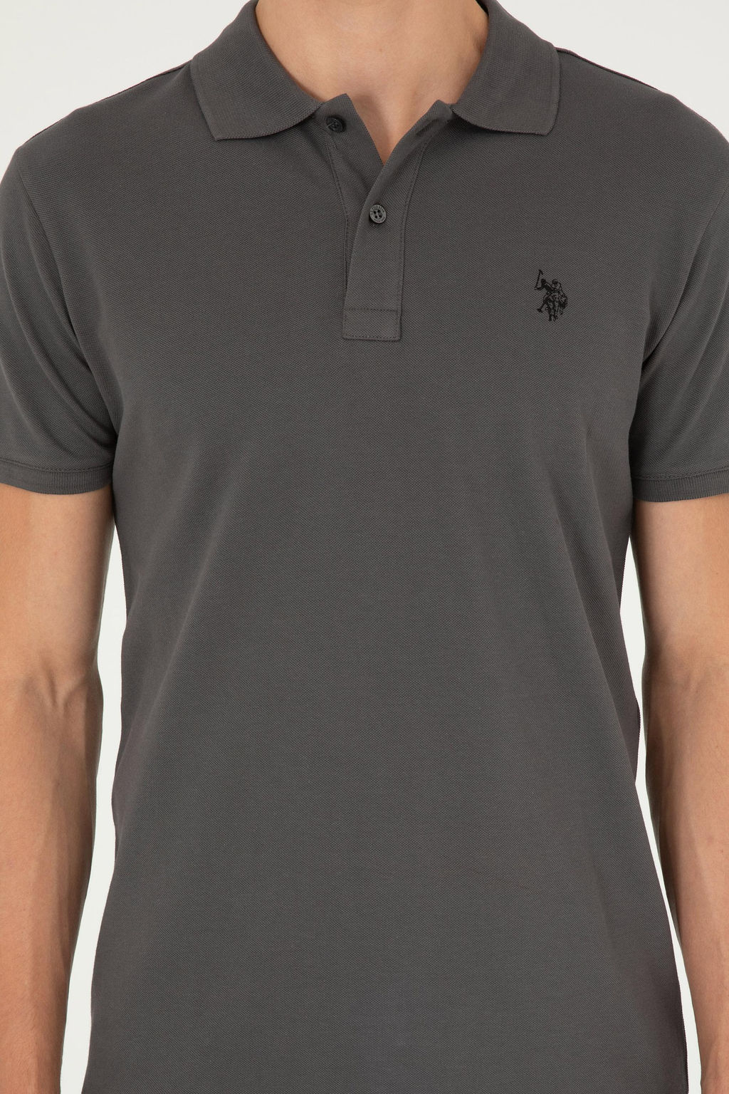 Мужская базовая футболка антрацитового цвета Неожиданная скидка в корзине - U.s. polo assn фото 6