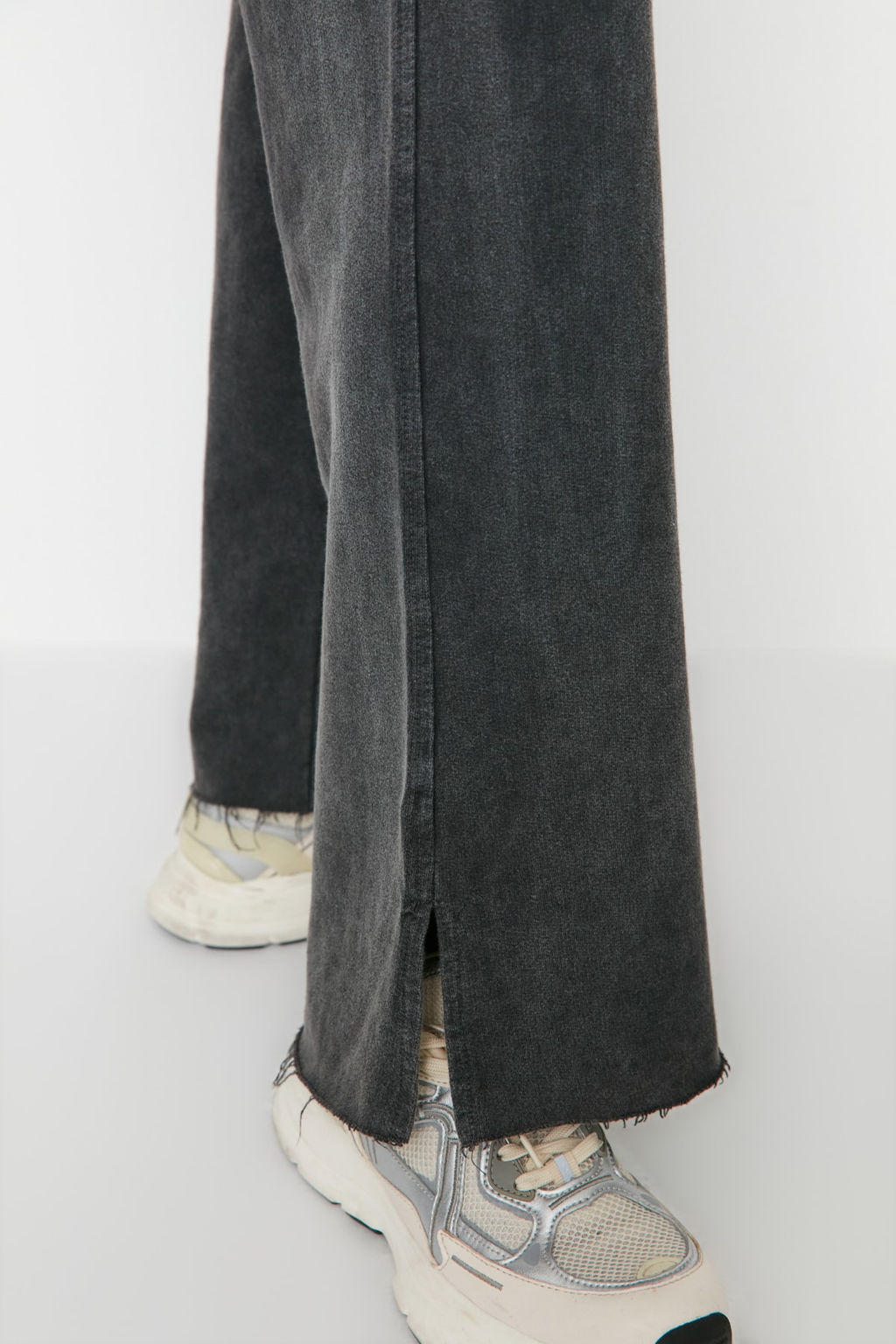 Antrasit Soluk Efektli Wide Leg/Genis Paca Normal Bel Ince Orme Esofman Alt? Pantolon TWOAW22EA0426 - Trendyolmilla фото 2