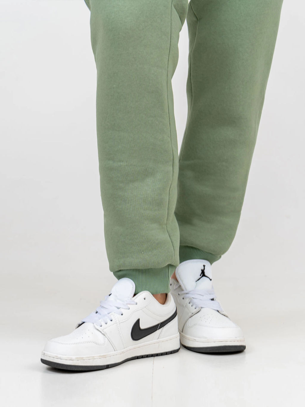 Костюм женский, цвет зеленый