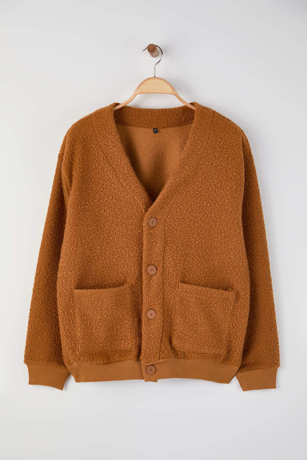 Siyah Oversize/Genis Kesim V Yaka Dugmeli Kal?n H?rka TMNAW26HI00004 - Trendyolmilla фото 4