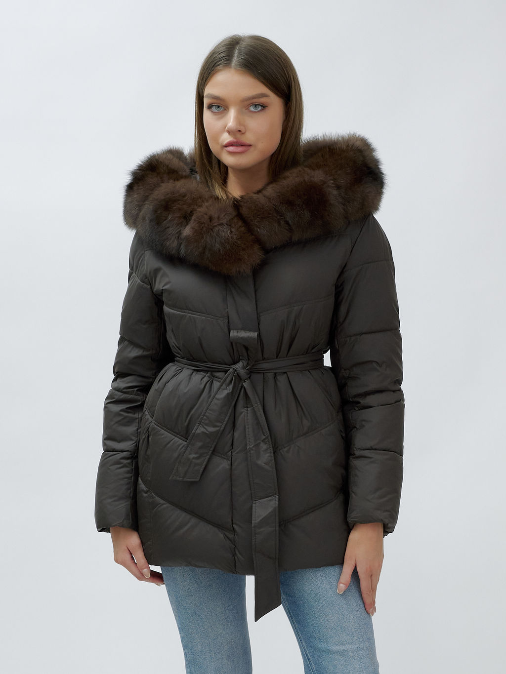 с МЕХОМ ПЕСЕЦ ПРЕМИУМ класса Полупальто зимние темно-коричневого цвета - Mtforce фото 20
