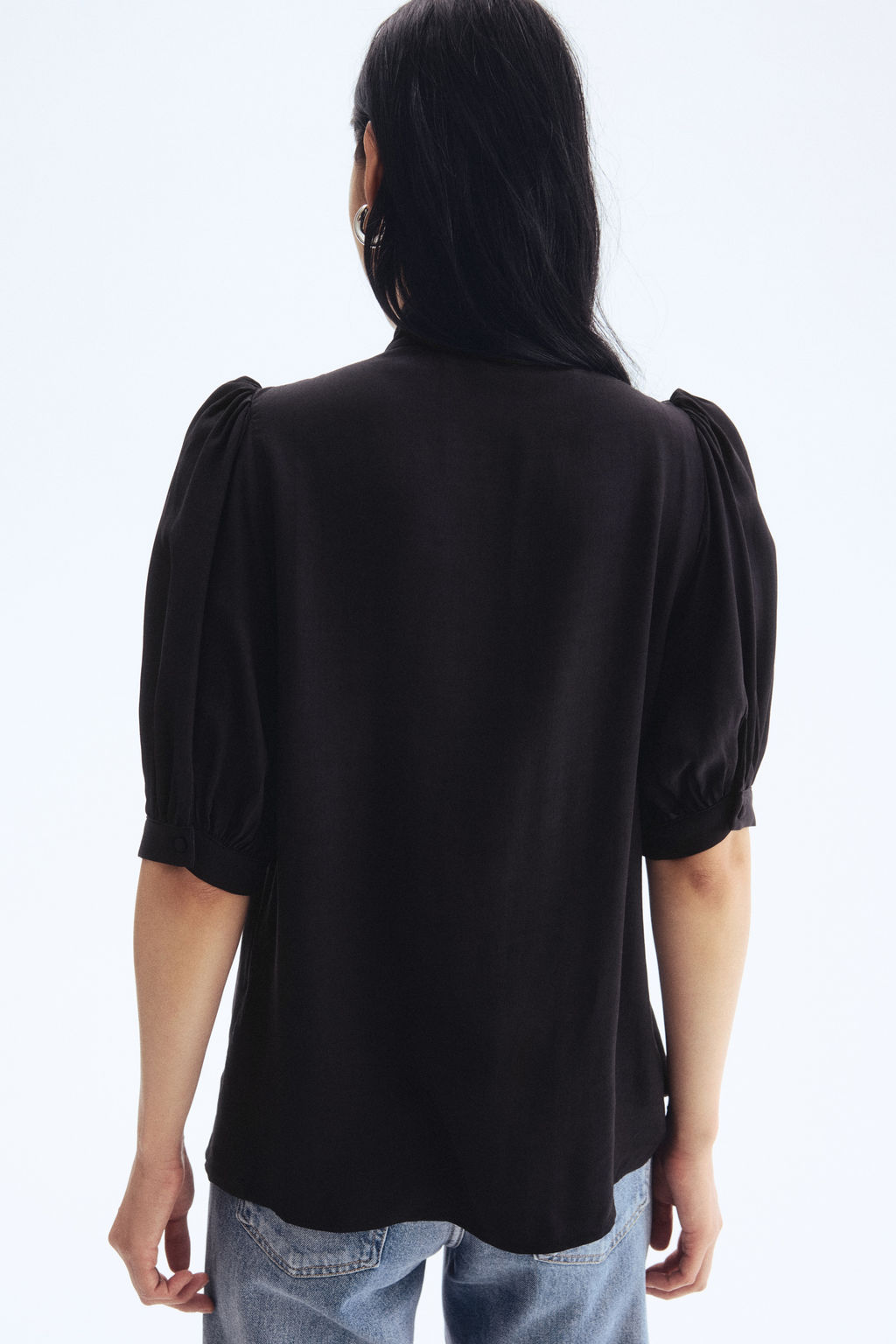 Blusa de crep? con lazada - H&m фото 6