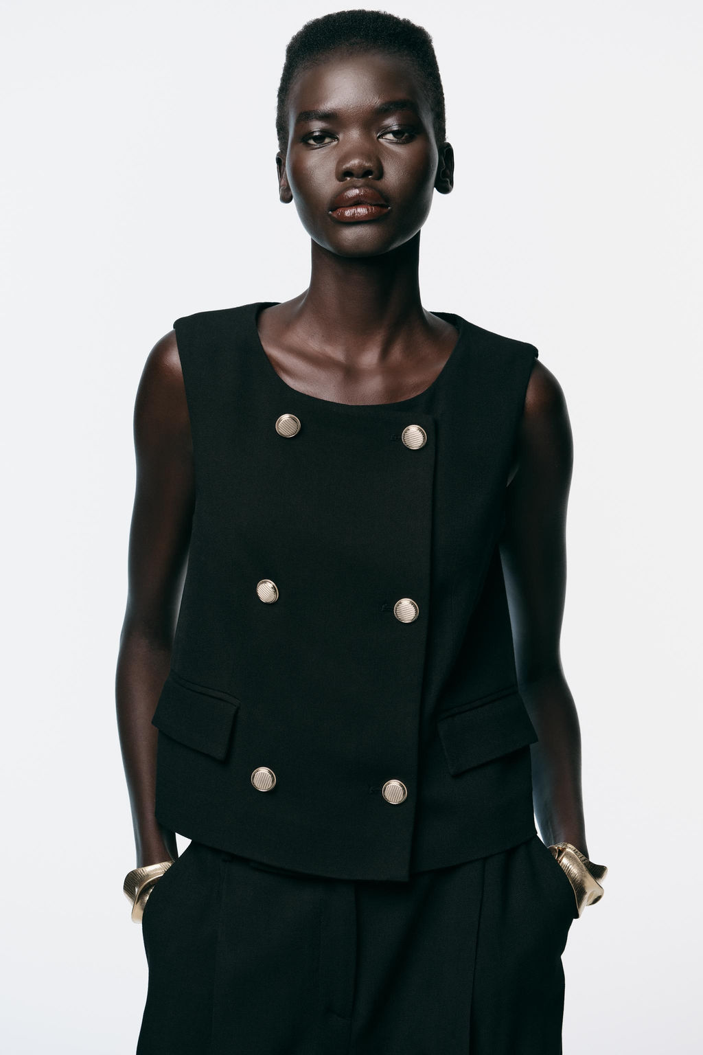 DOUBLE-BREASTED WAISTCOAT WITH GOLD BUTTONS - Zara фото 9