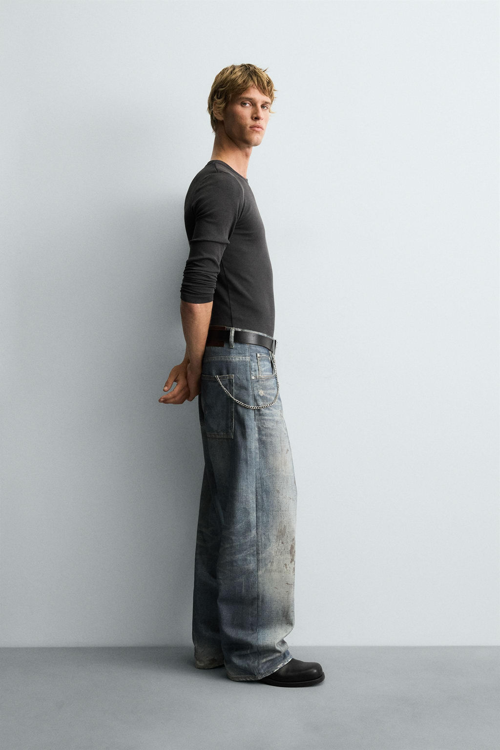 PRINTED BAGGY FIT JEANS