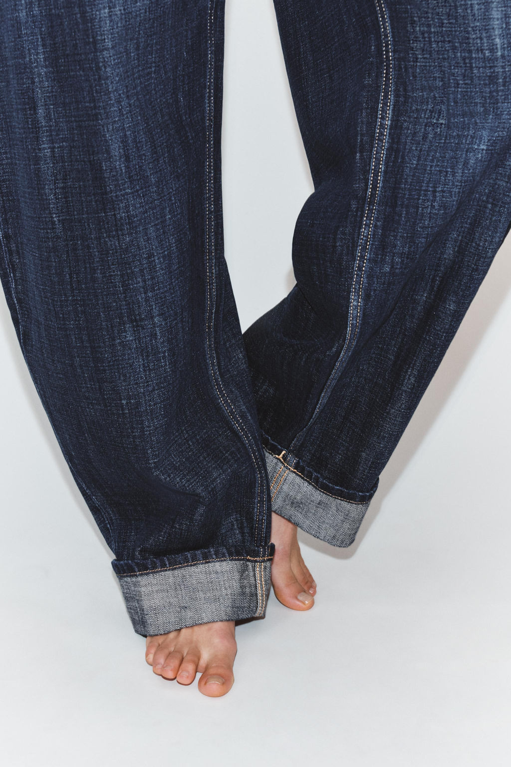 JEANS TRF BARREL FOLDED TIRO MEDIO / ?ndigo oscuro - Zara фото 3