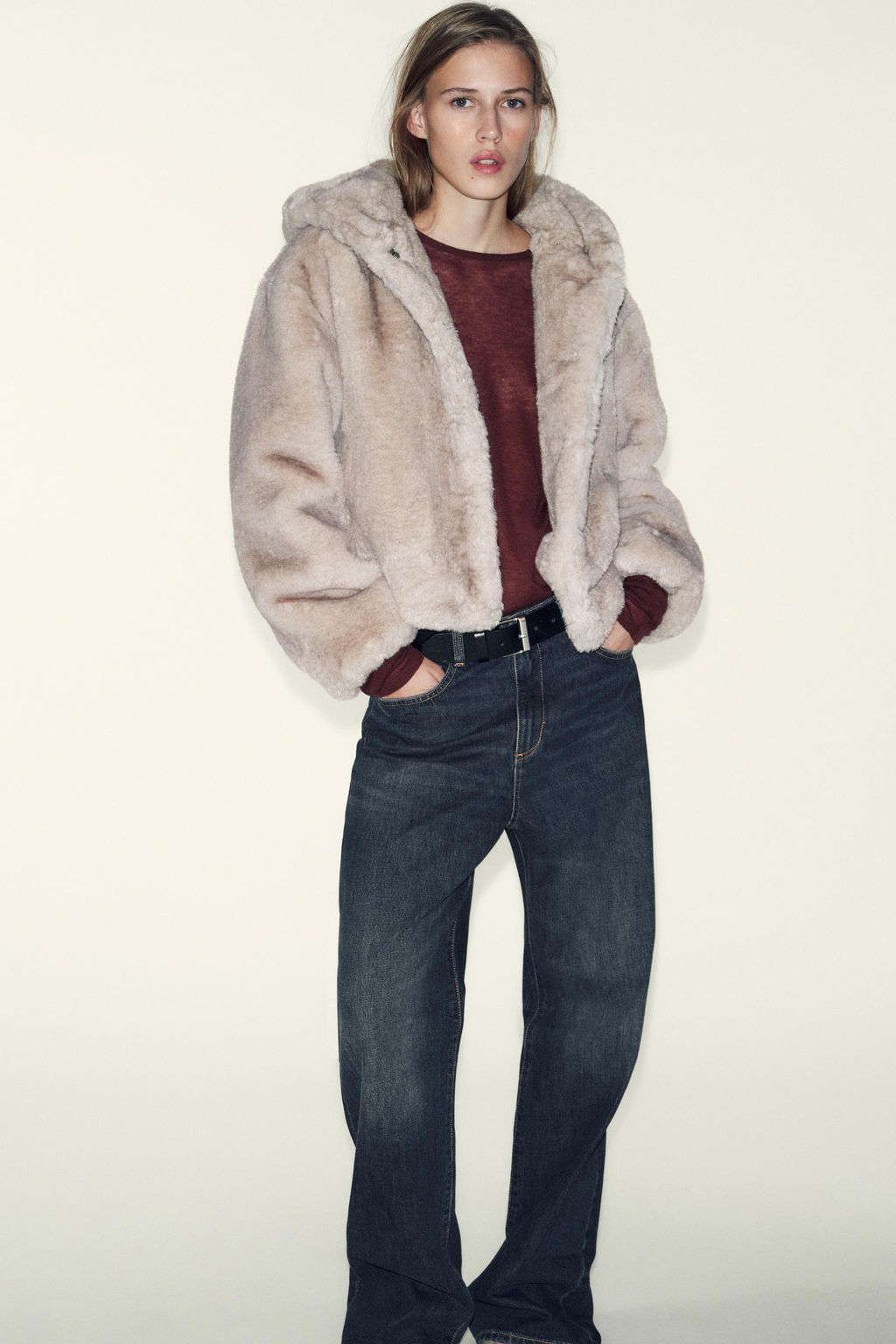 SHORT FAUX FUR HOODED COAT