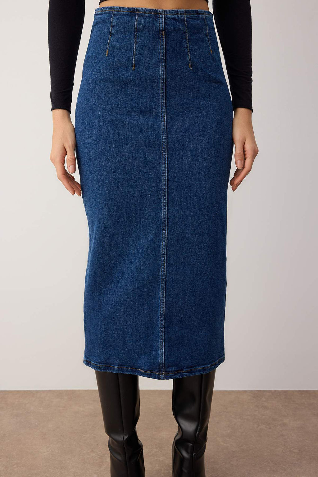 TRENDYOLMILLA Siyah More Sustainable Dikis Detayl? Midi Kalem Denim Etek TWOAW24ET00057  фото 3