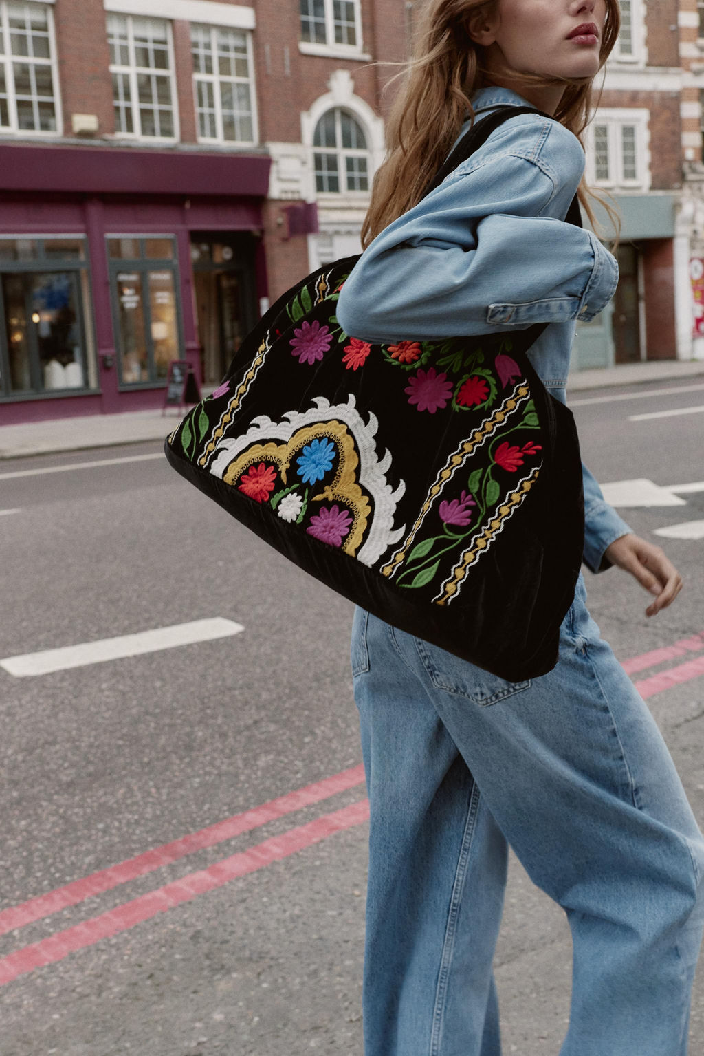 VELVET TRAVEL BAG WITH EMBROIDERY - Zara фото 2