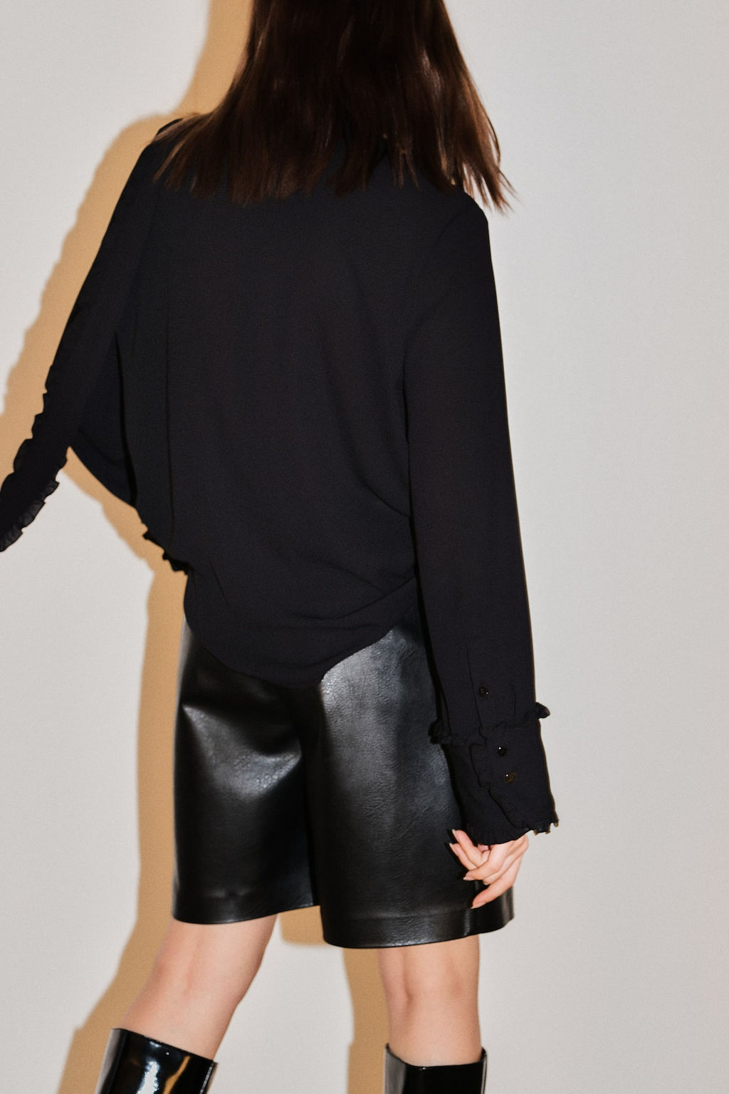 Blusa de volantes con lazada - H&m фото 4