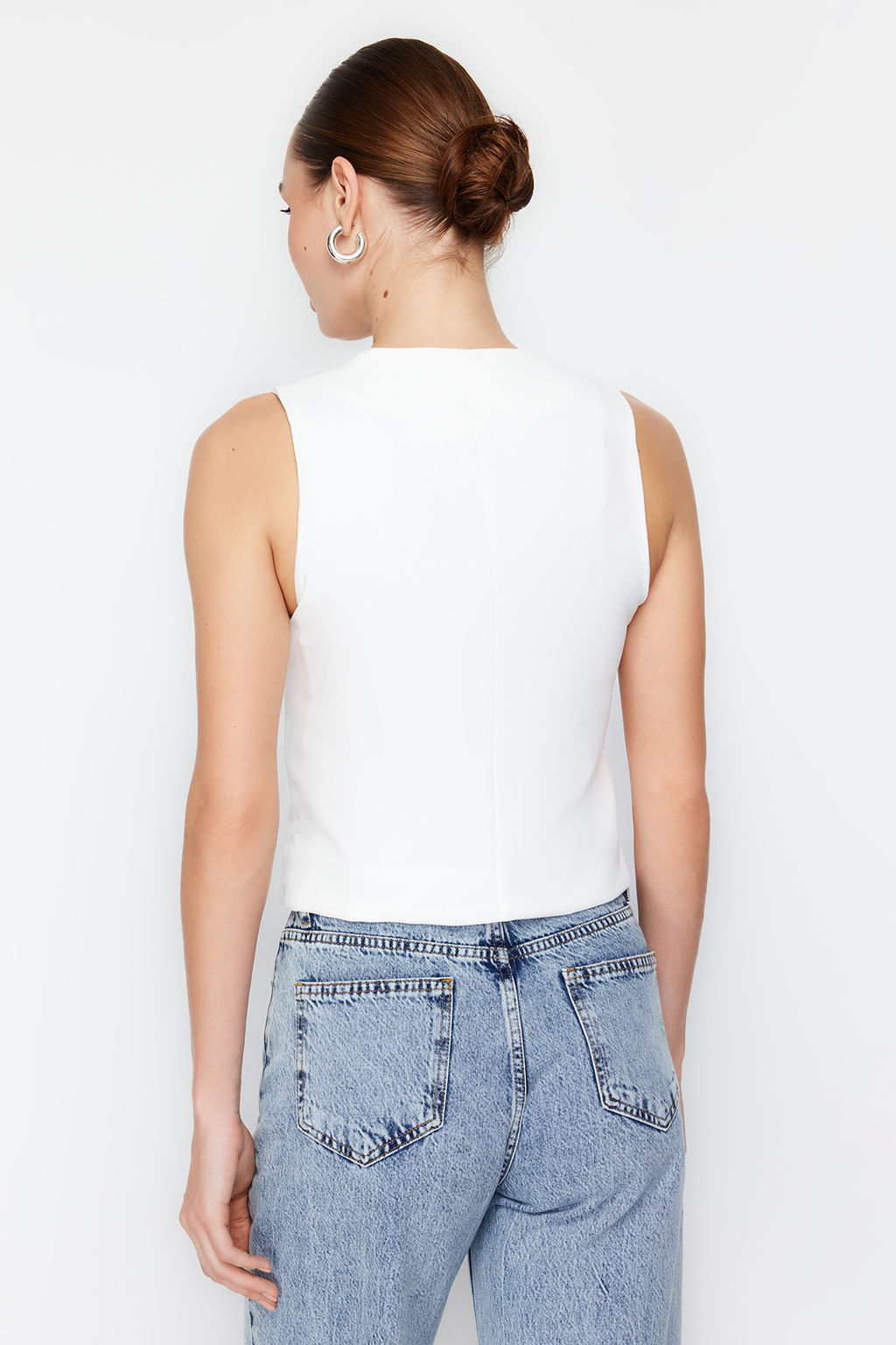 Beyaz Fitted Fitted Dugmeli Crop Dokuma Yelek TWOSS21YE0009