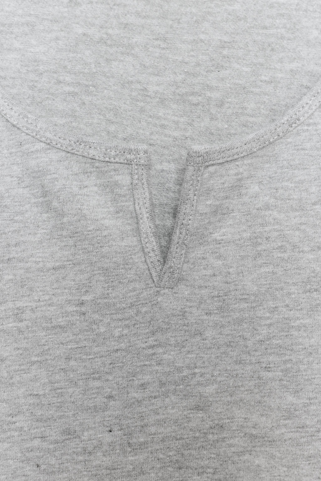 TOP CORTO ABERTURA / Gris vigor?