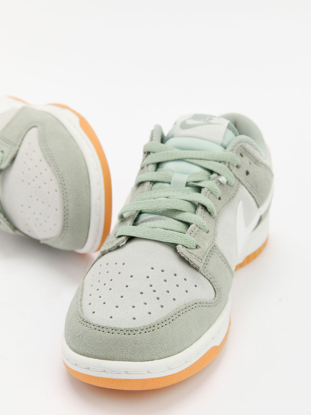 Кеды NIKE NIKE DUNK LOW RETRO SE Артикул 4593729, серо-зеленый