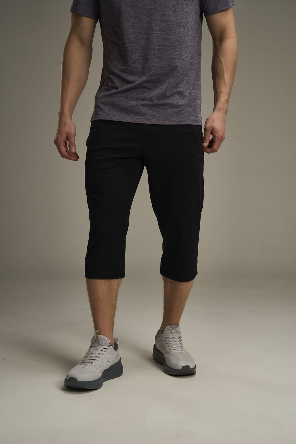 Брюки трикотажные 3/4 Черный