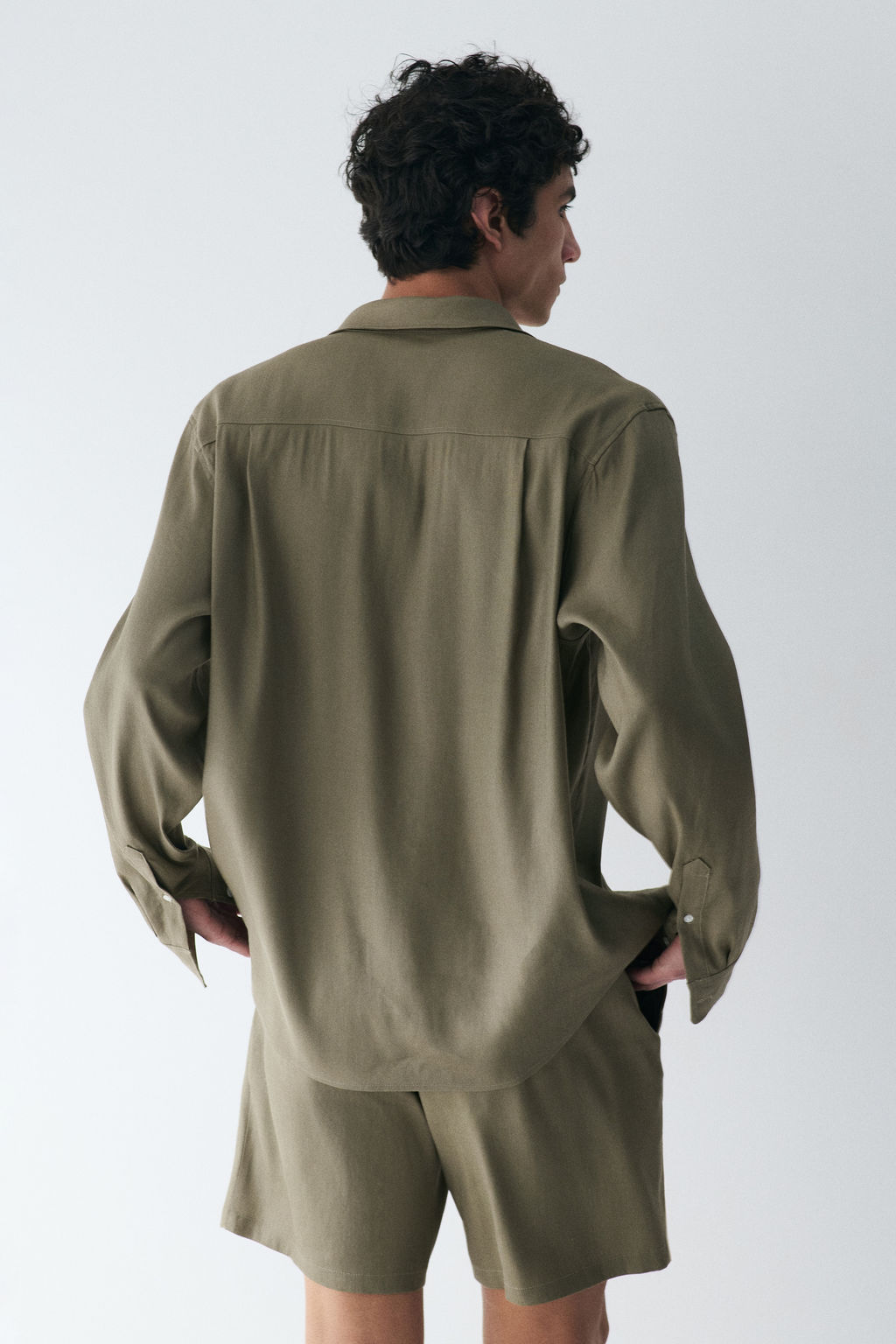 Camisa en mezcla de lino Easy Care Regular Fit - H&m фото 6