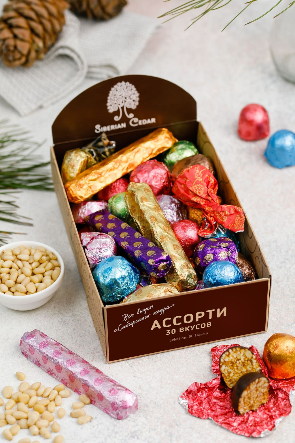 Супер-ассорти 30 вкусов / шоу-бокс / 585 г / ТМ Сибирский кедр