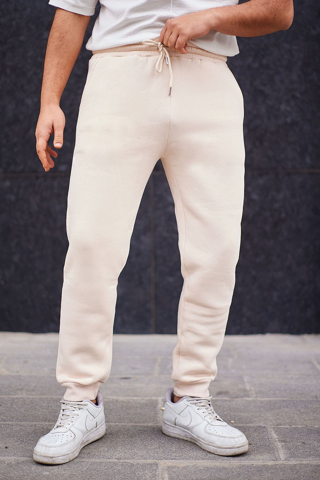 TRENDYOL MAN Gri Regular/Normal Kesim Ici Polar/S?cak Tutan Pacas? Lastikli Esofman Alt? TMNAW21EA0264 - Trendyolmilla фото 2