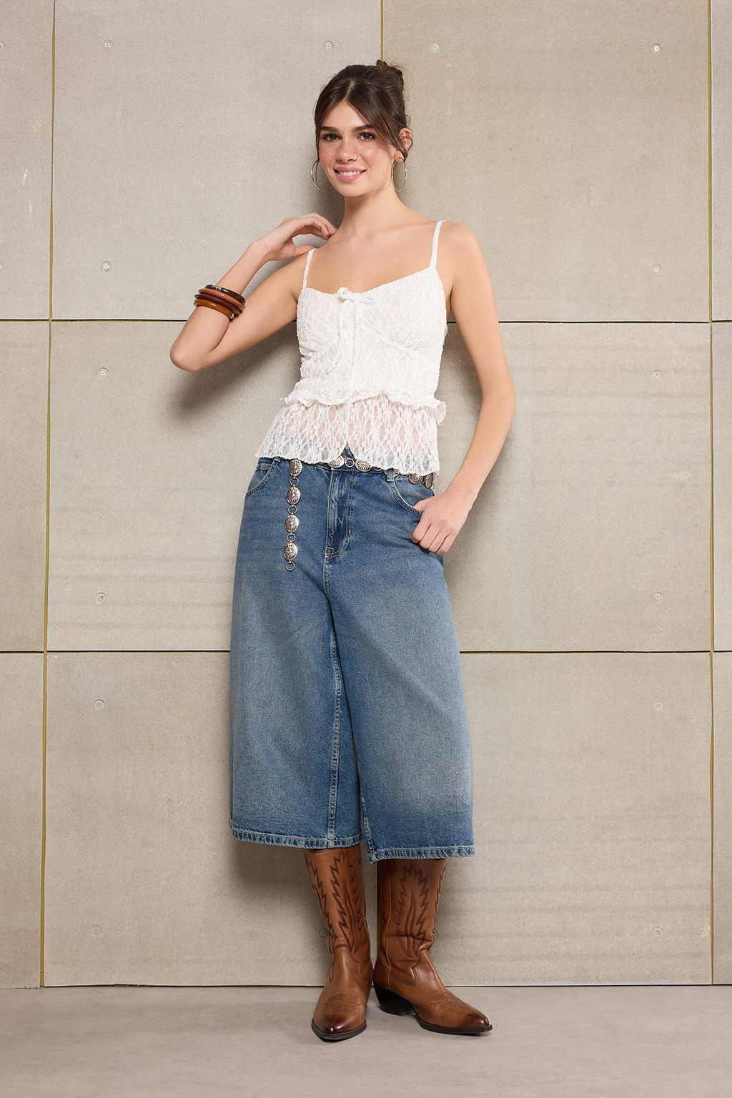 Teen Ekru Fitted/Vucuda Oturan V Yaka Kolsuz Volanl?/F?rf?rl? Dantel Orme Bluz TWOSS26BZ00032