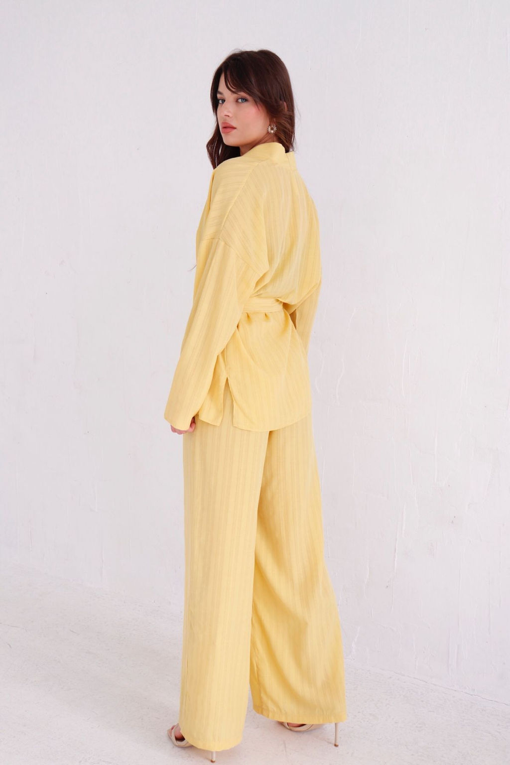 9444 Костюм из кимоно и брюк-палаццо жёлтый - Martichelli фото 19