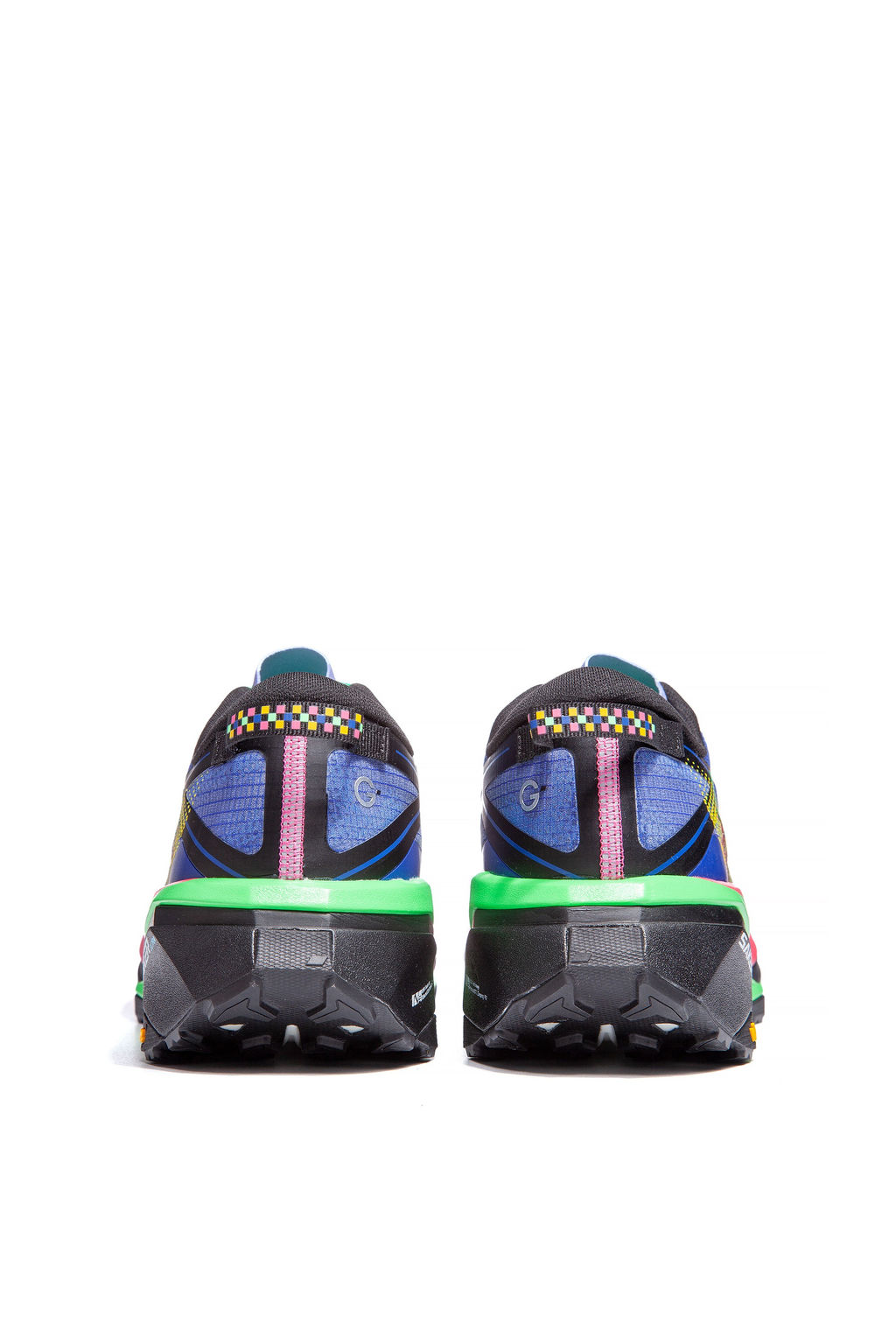 Кроссовки для трейлраннинга Синий/Розовый AG-
Saker 2-Ultra