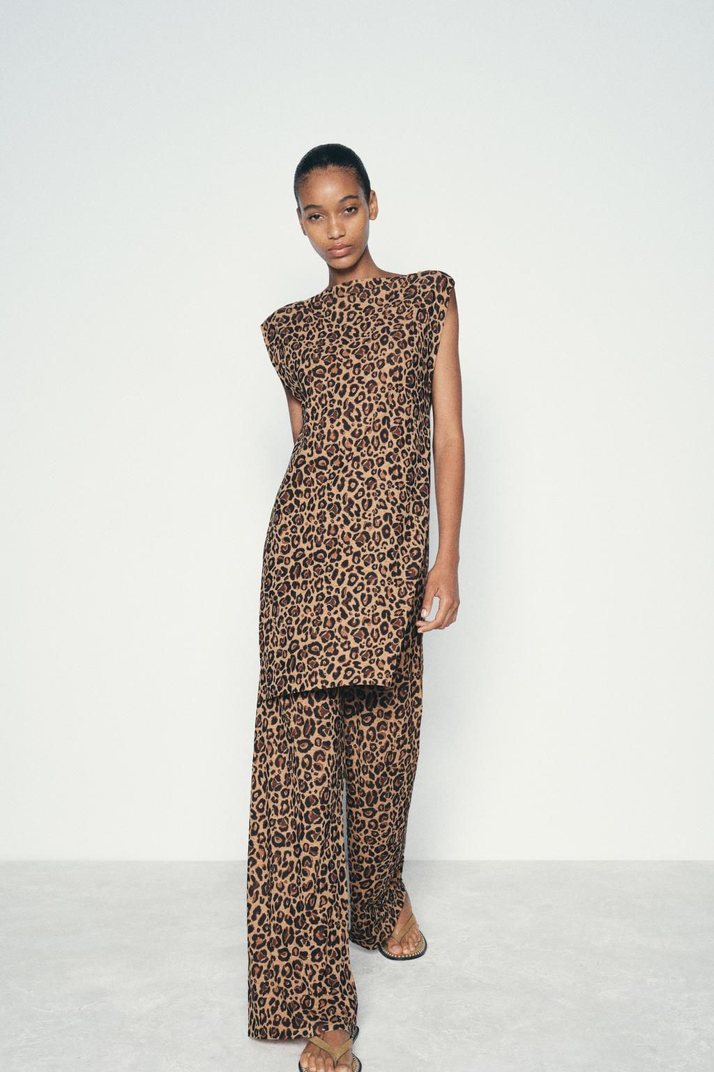 ANIMAL PRINT LONG KNIT TOP