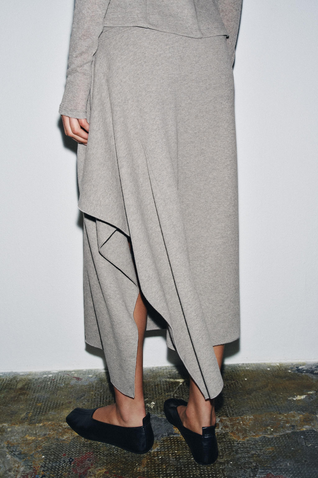 ASYMMETRIC MIDI SKIRT - Zara фото 3