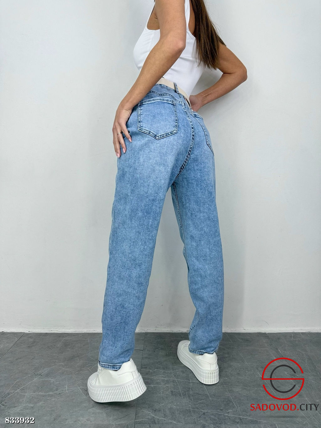 Джинсы с высокой посадкой