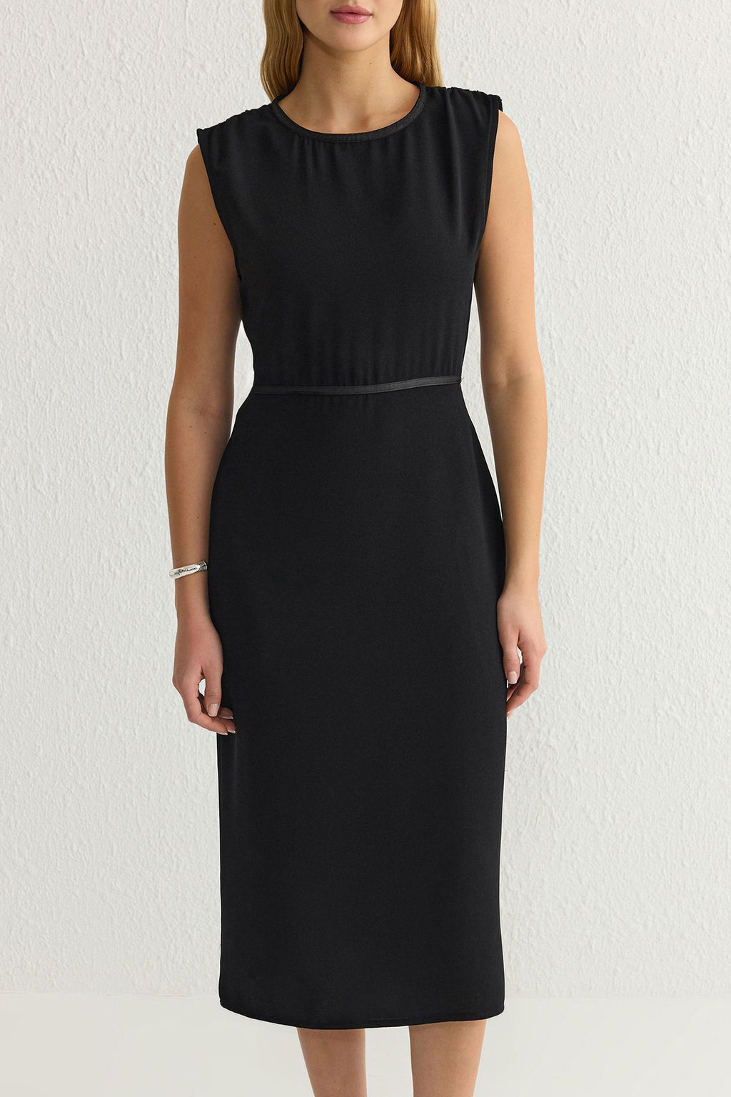 Siyah A Kesim Midi Dokuma Krep Elbise TWOSS25EL00013