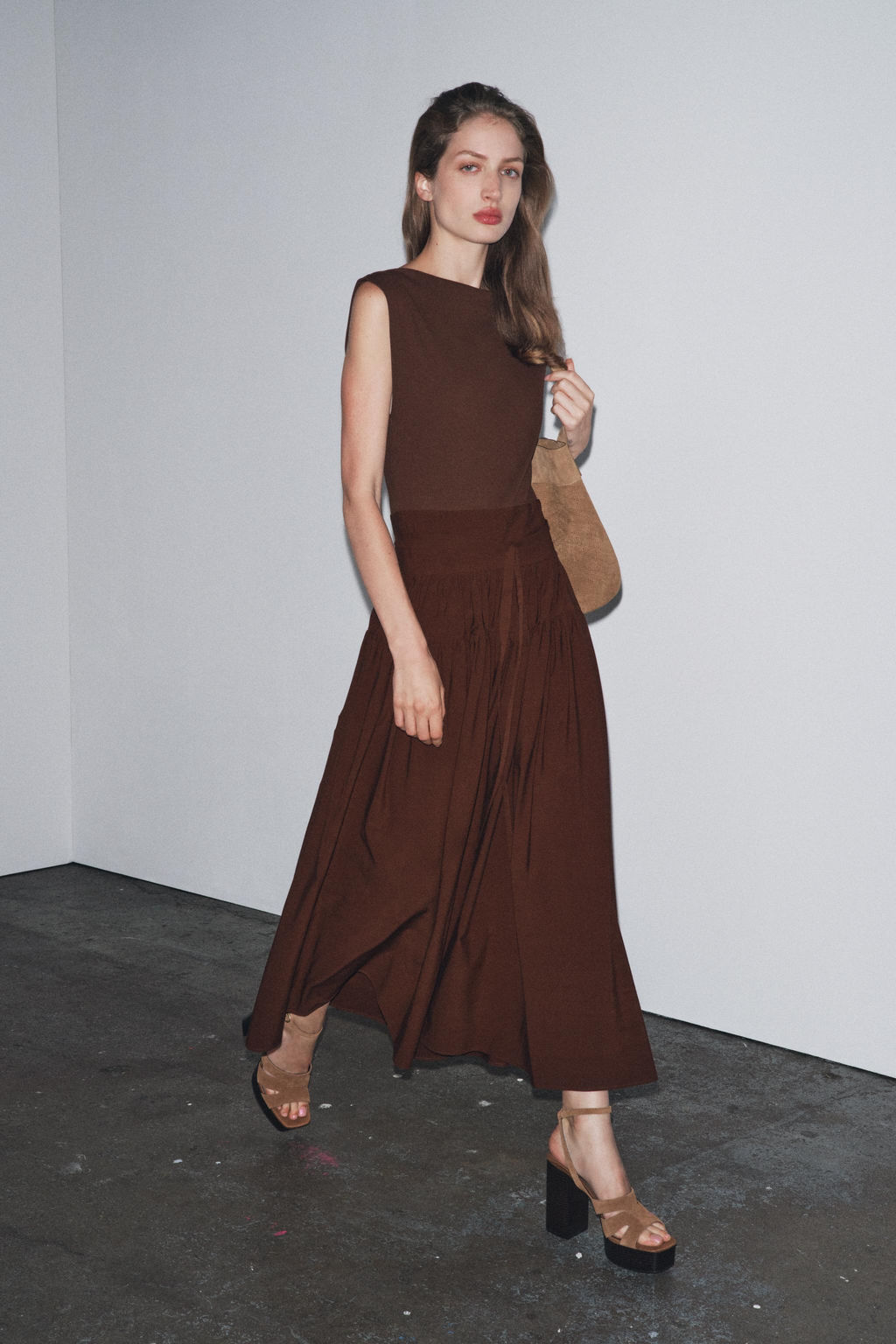 CONTRAST GATHERED DRESS