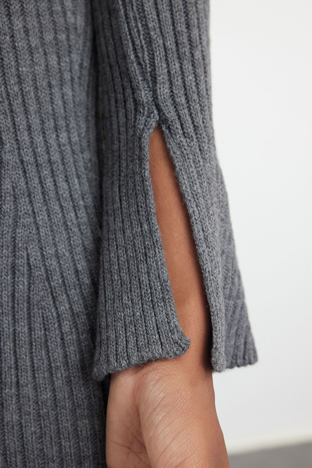 TRENDYOLMILLA Antrasit Mini Triko A-Line Formda Elbise TWOAW25EL00030 фото 18